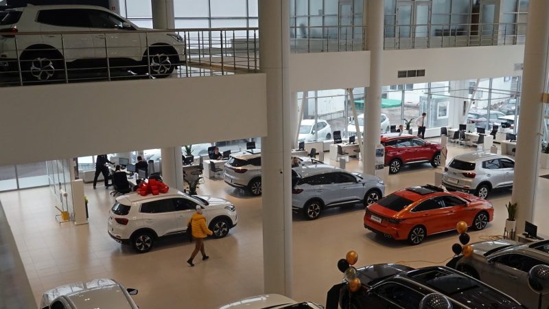 Автокредиты на три года уходят в прошлое. Главное о кредитах за неделю